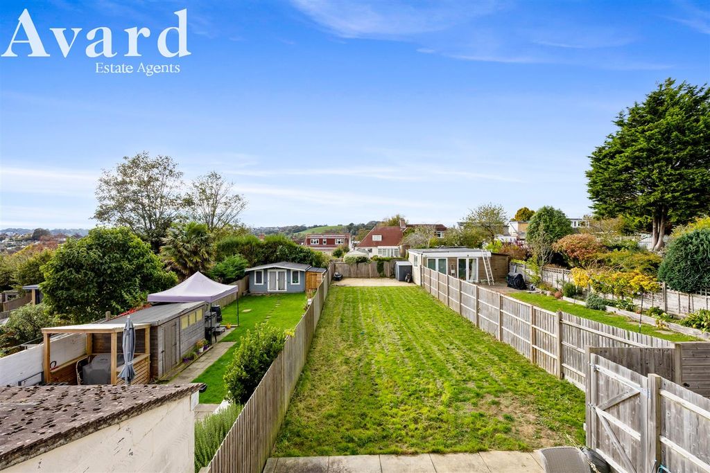 Property photo 1 of 24 Craignair Avenue, 15-014.Jpg