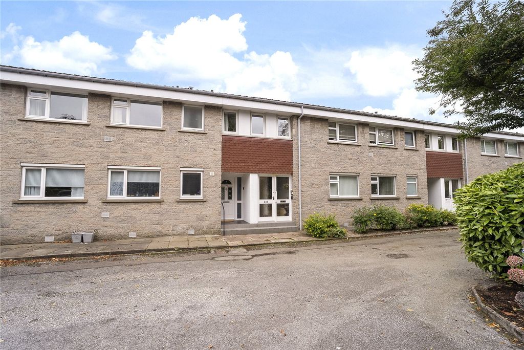 Property photo 1 of 27 North Deeside Road