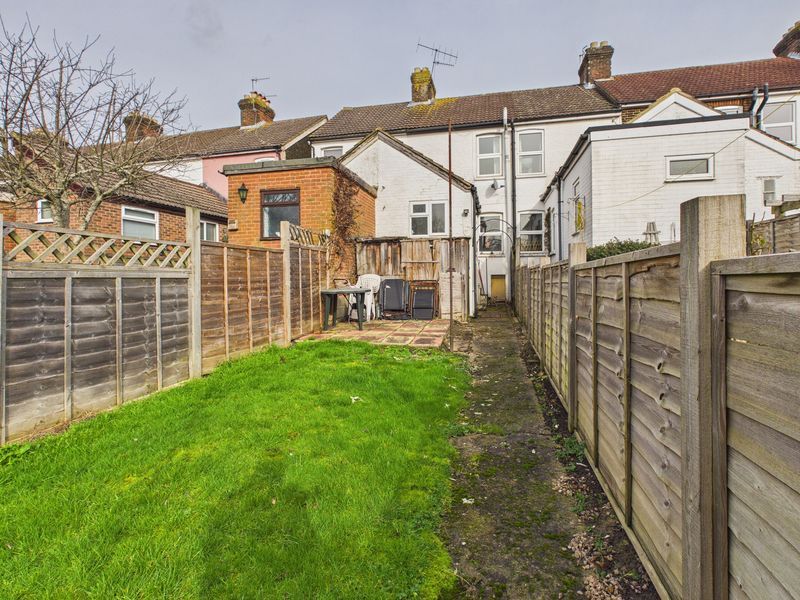 Property photo 2 of 11 Garden