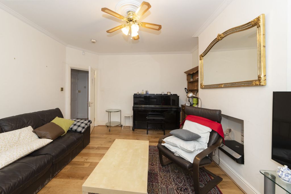Property photo 3 of 30