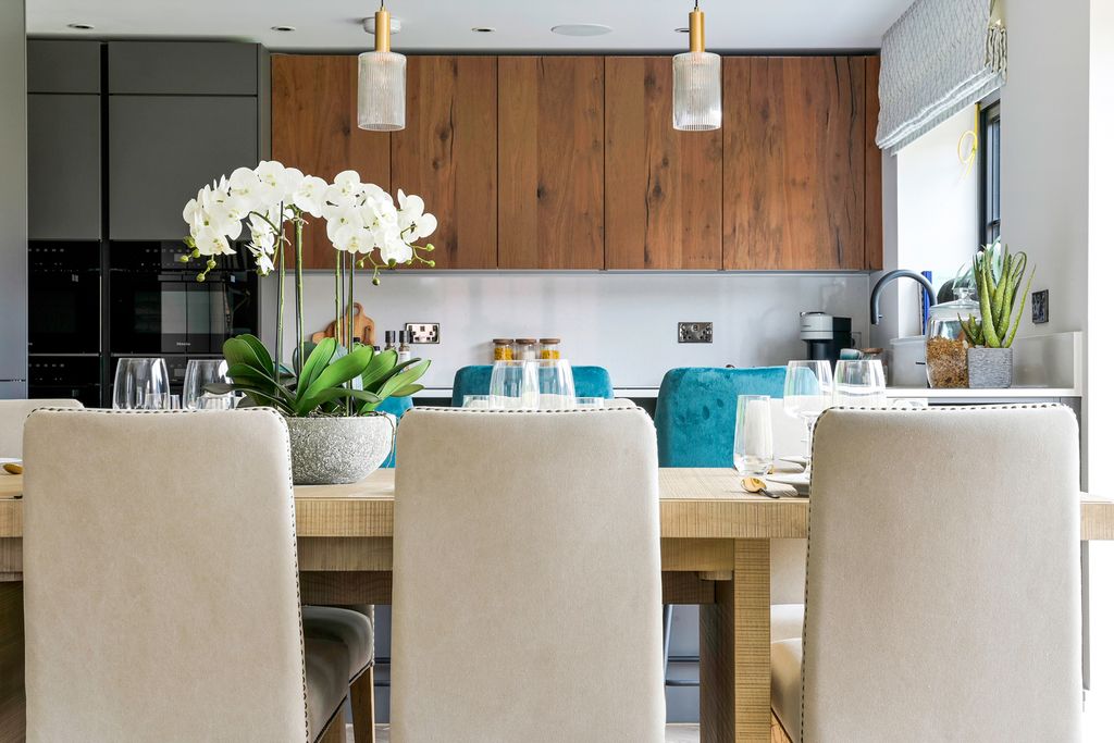 Additional image 5 of 4 bed detached house to rentAllingham Place, Brighton BN2