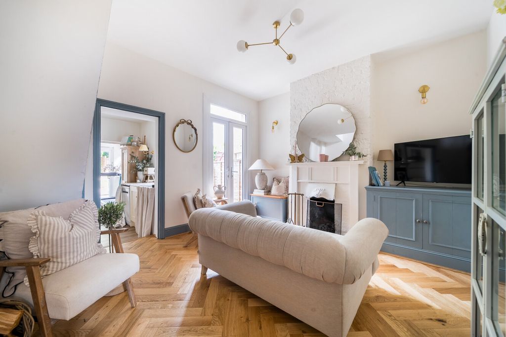 Property photo 3 of 21 1470564-10-6A1F0E...