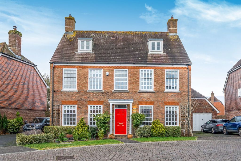 Property photo 1 of 28