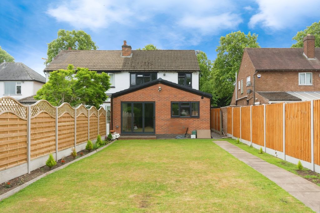 Property photo 2 of 16 Photo
