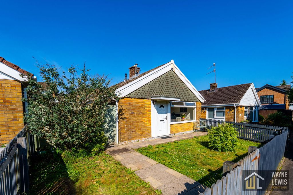 Property photo 1 of 28