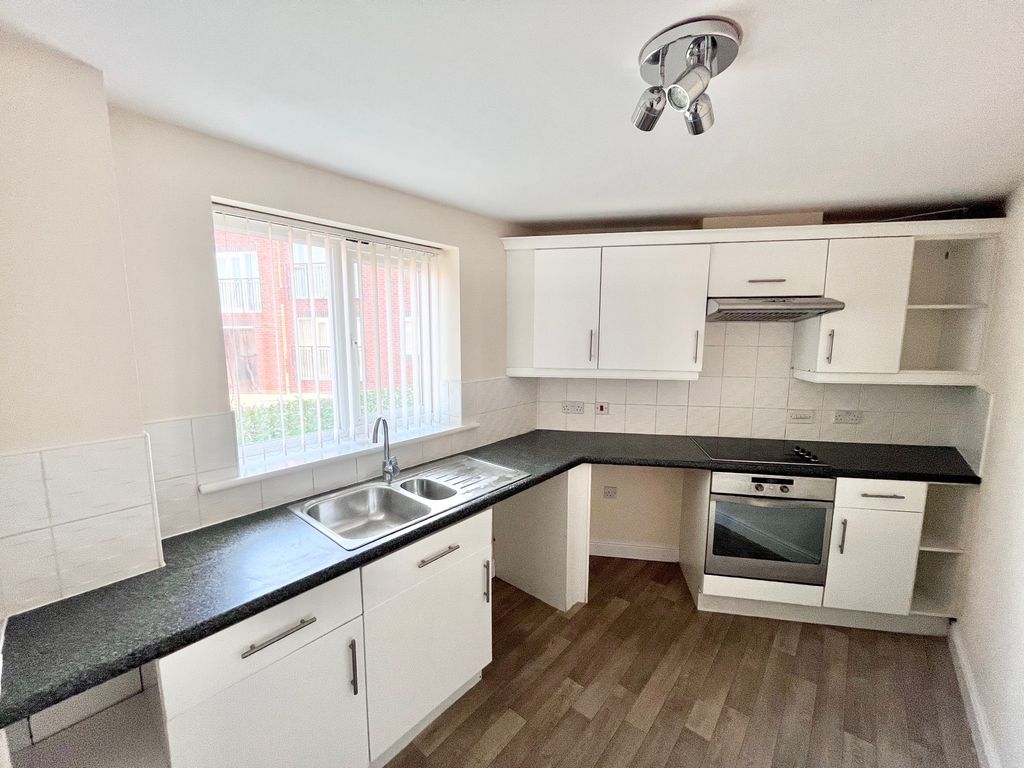 Property photo 2 of 9