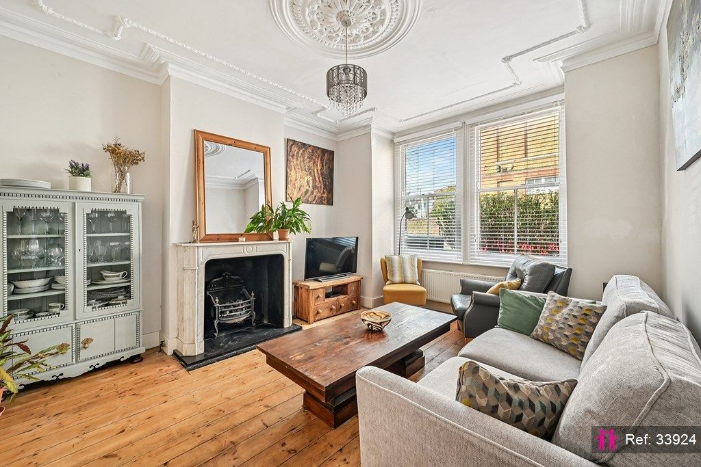 Property photo 2 of 11