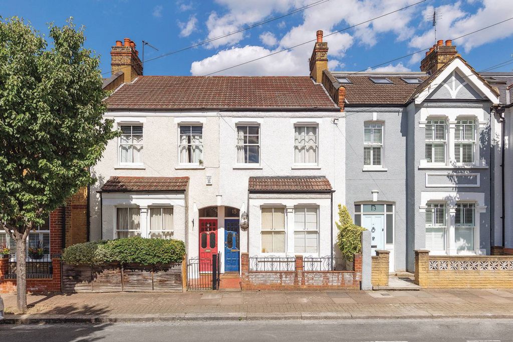 Property photo 2 of 8