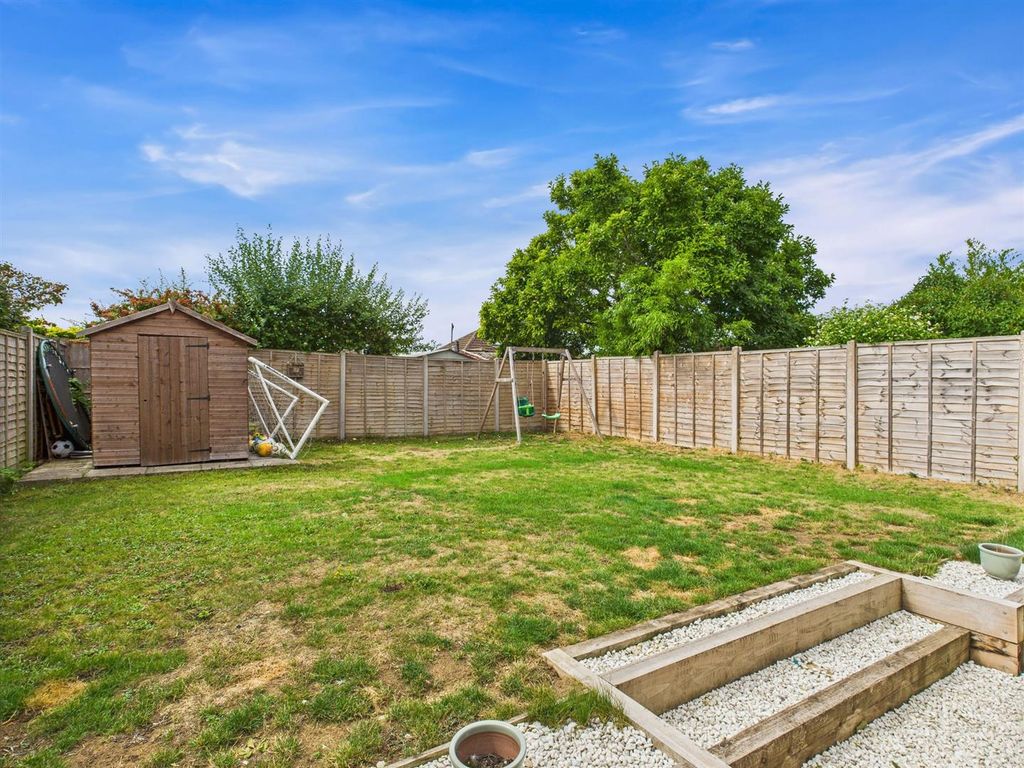 Property photo 3 of 23
