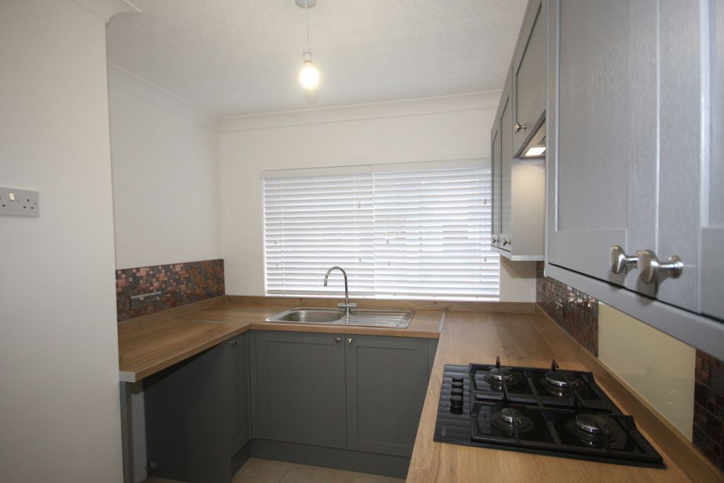 Property photo 2 of 13 Kitchen