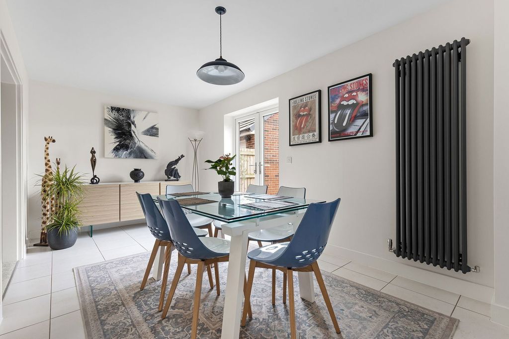 Property photo 3 of 26