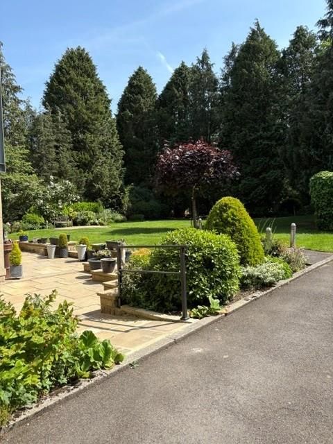 Property photo 3 of 6 Front Gardens.Jpg