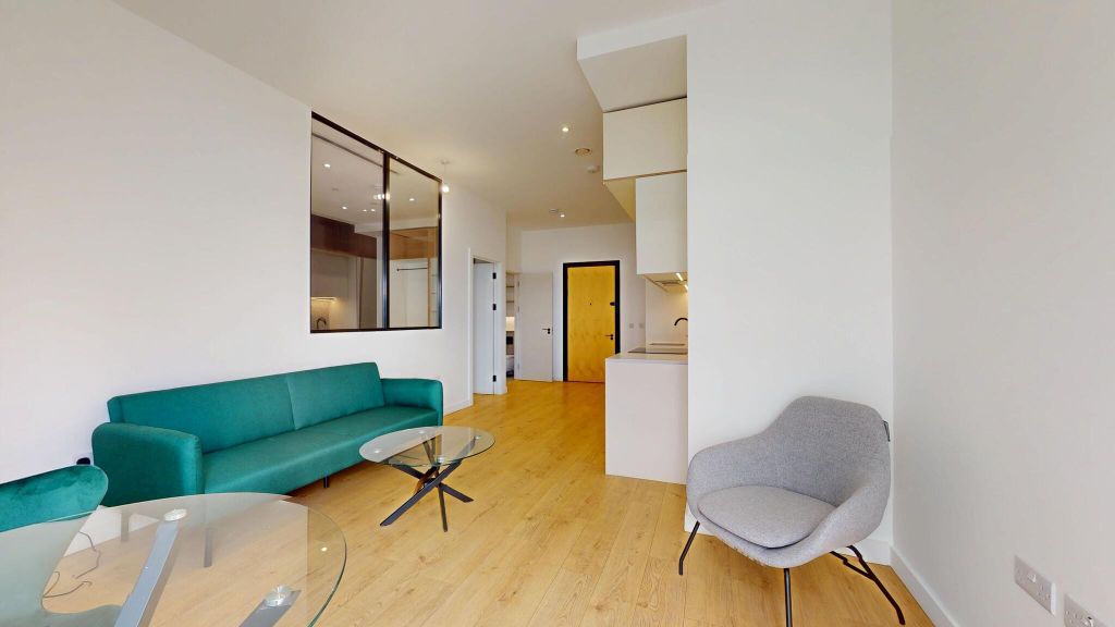 Property photo 1 of 17 Living Room