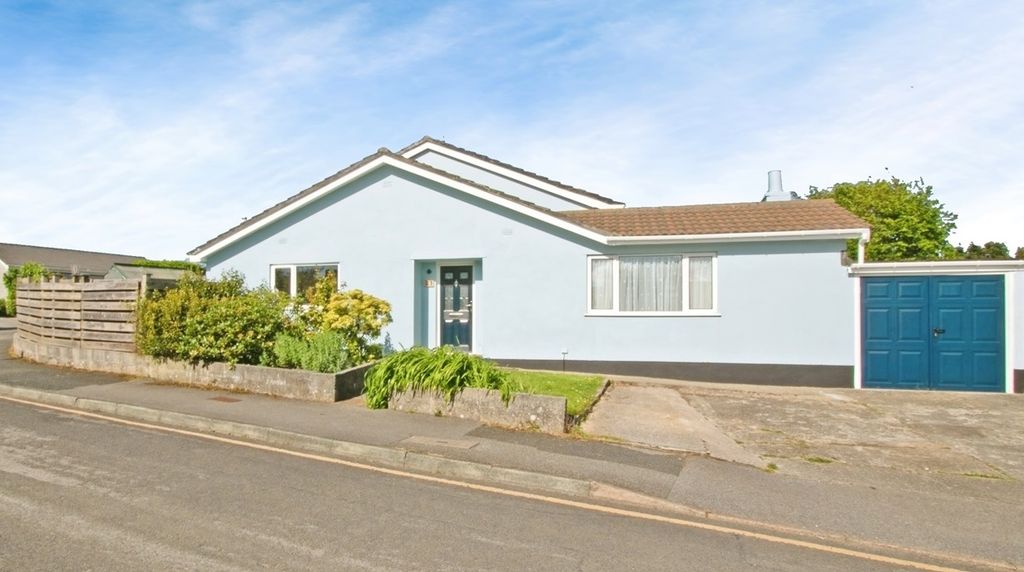 Property photo 1 of 17 Front