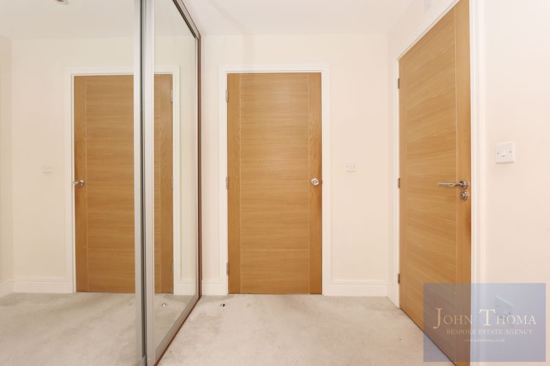 Additional image 11 of 6 bed detached house to rentOlive Grove, Chigwell IG7