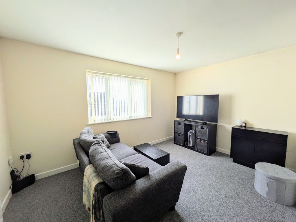 Property photo 3 of 7 View