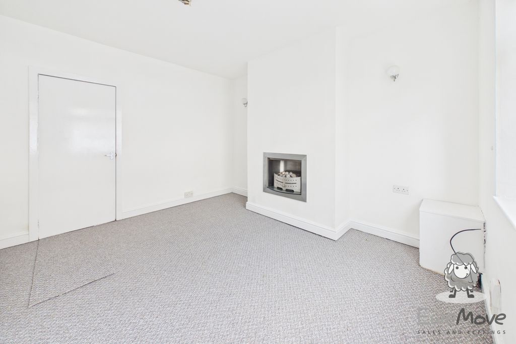 Property photo 3 of 13 12