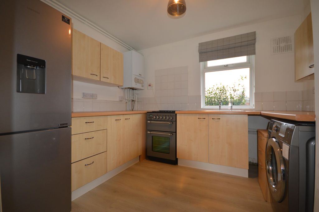 Property photo 2 of 8 Image