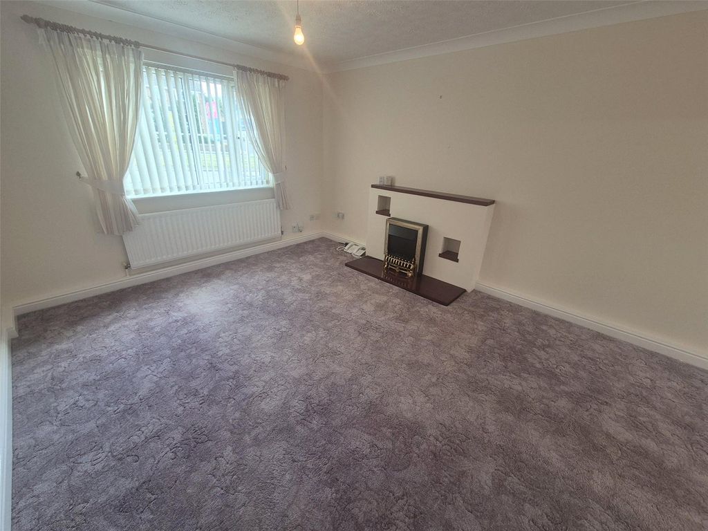 Property photo 3 of 8 Picture No. 05