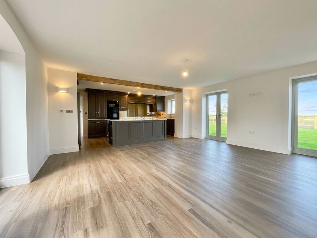 Property photo 2 of 46