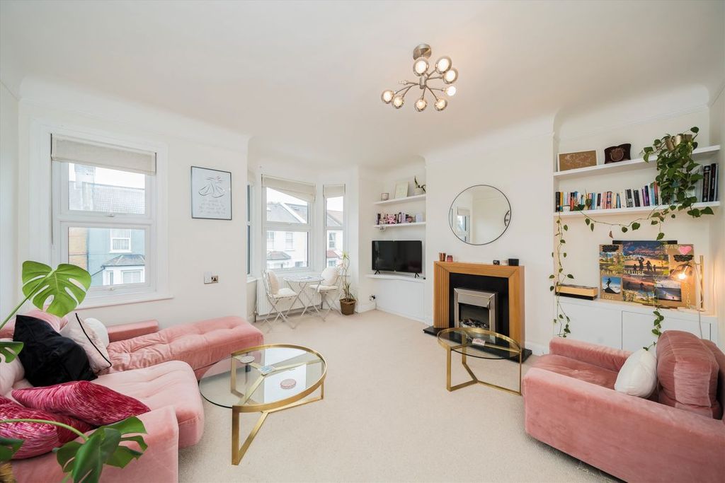 Property photo 1 of 4