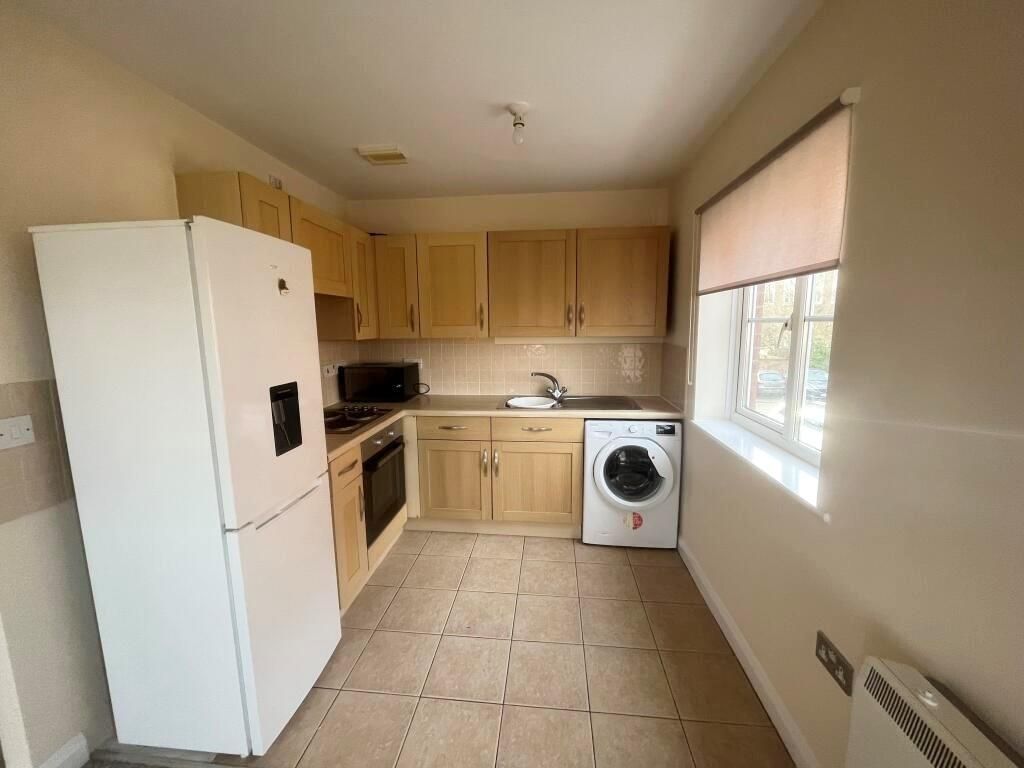 Property photo 3 of 6 Kitchen 2.Jpg