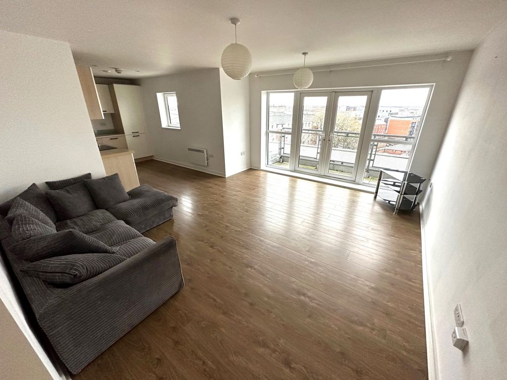 Property photo 2 of 11