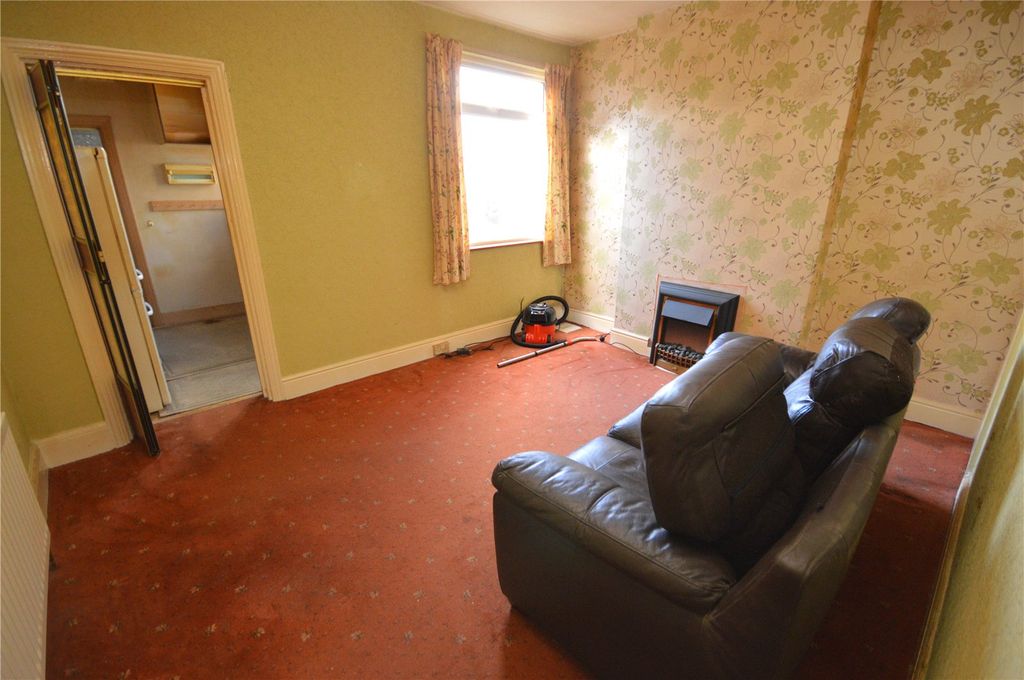 Property photo 3 of 10 Picture No. 04