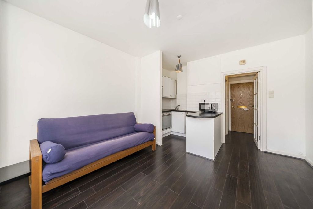 Property photo 2 of 5