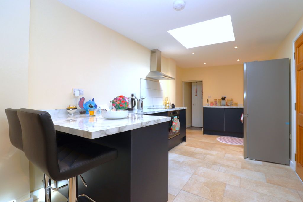 Property photo 2 of 4 Img_8501