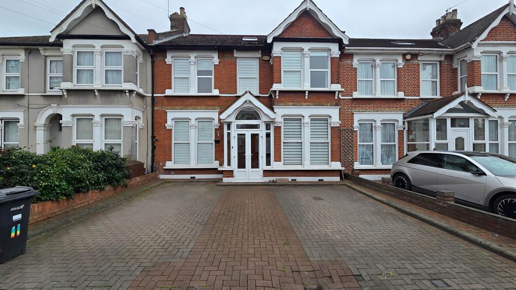 Property photo 1 of 40