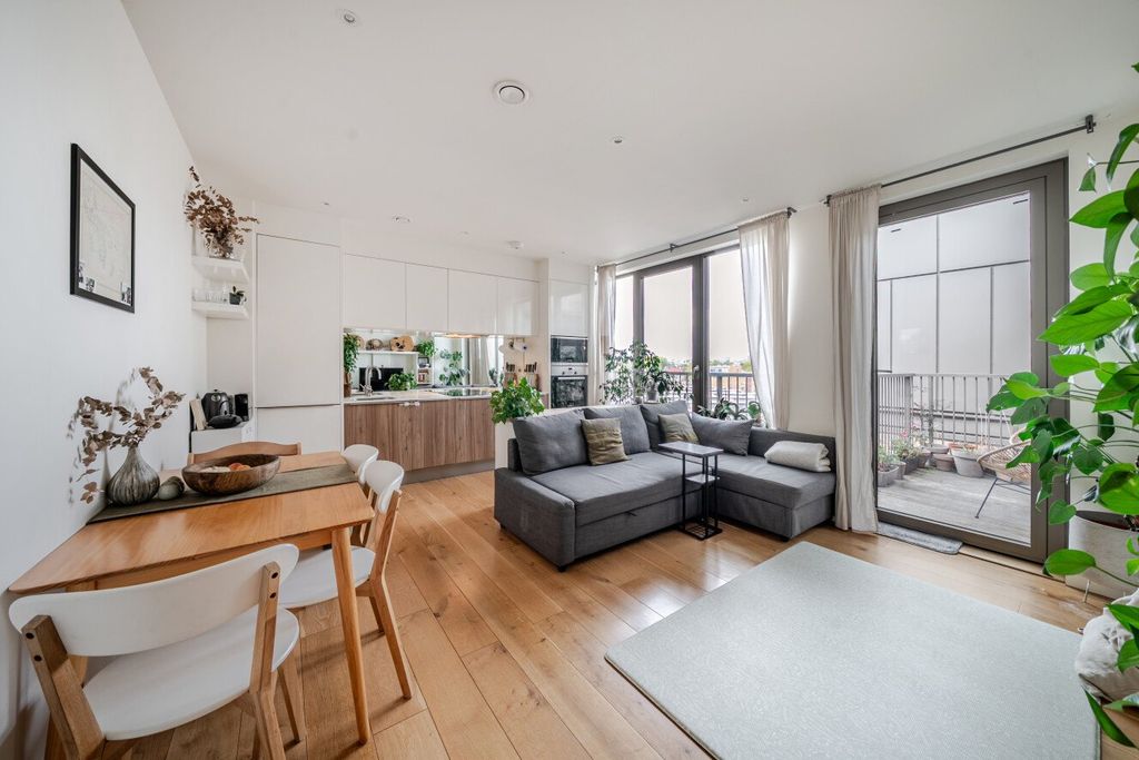 Property photo 1 of 23 Picture No. 24