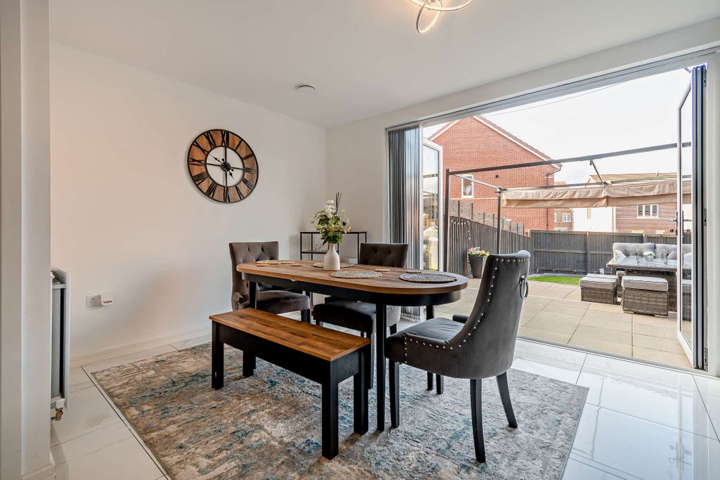 Property photo 3 of 14 Kitchen/Diner