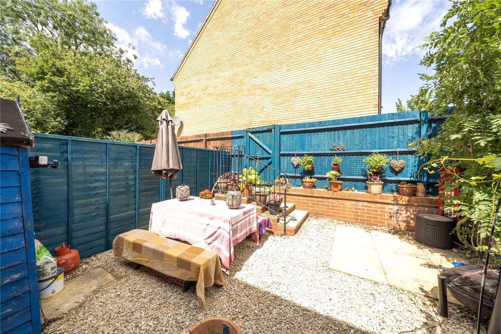 Property photo 3 of 11 Picture No. 36