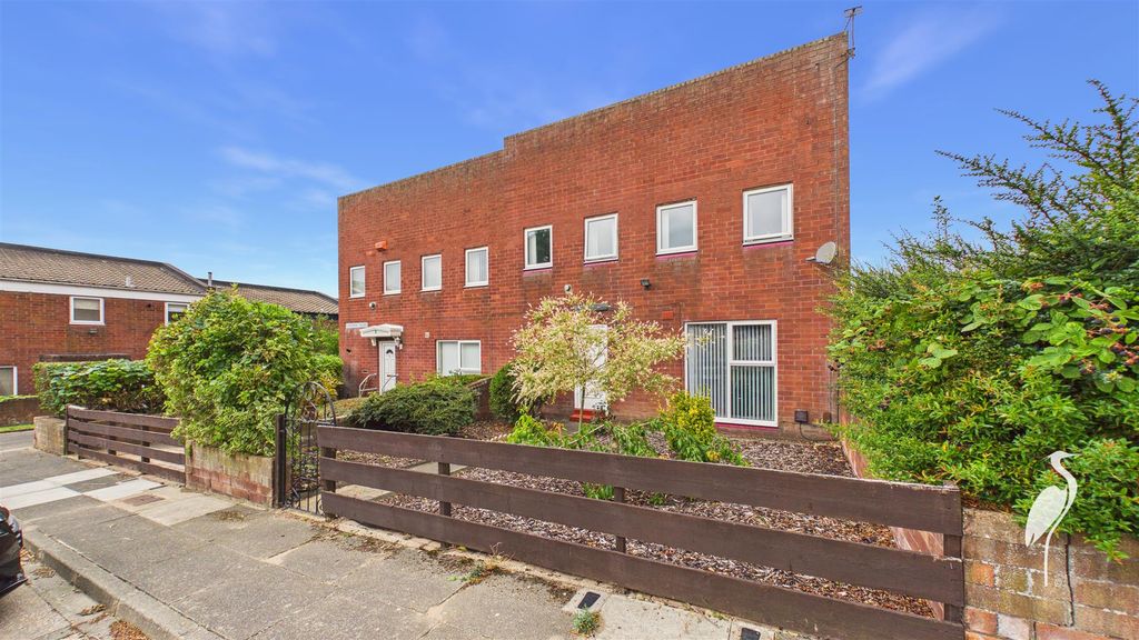 Property photo 1 of 21
