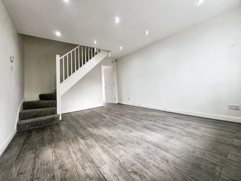 Property photo 3 of 11 Living Room