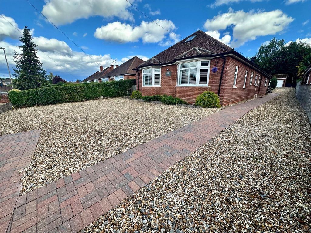 Property photo 1 of 25 Picture No. 32