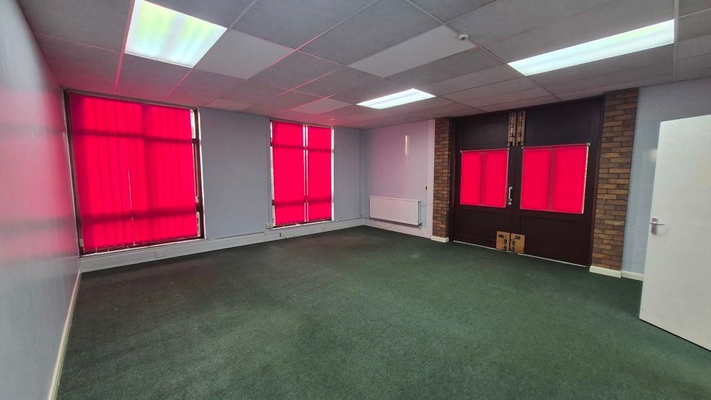 Property photo 2 of 4 Photo 6