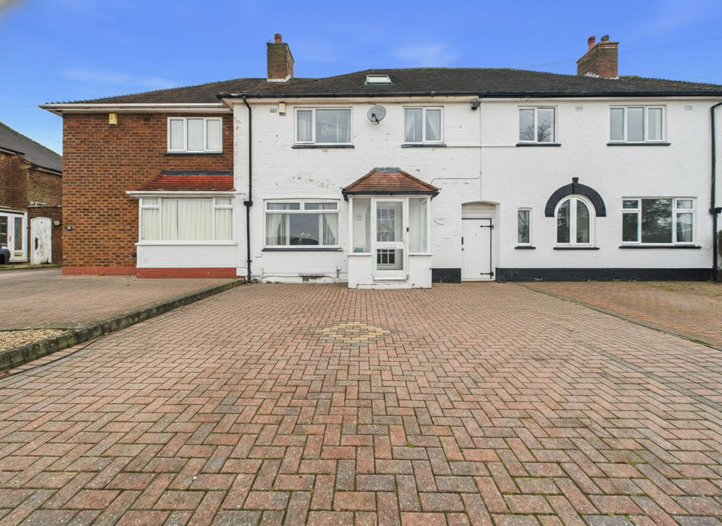 Property photo 1 of 17 Cam01698G0Pr0142Still028001