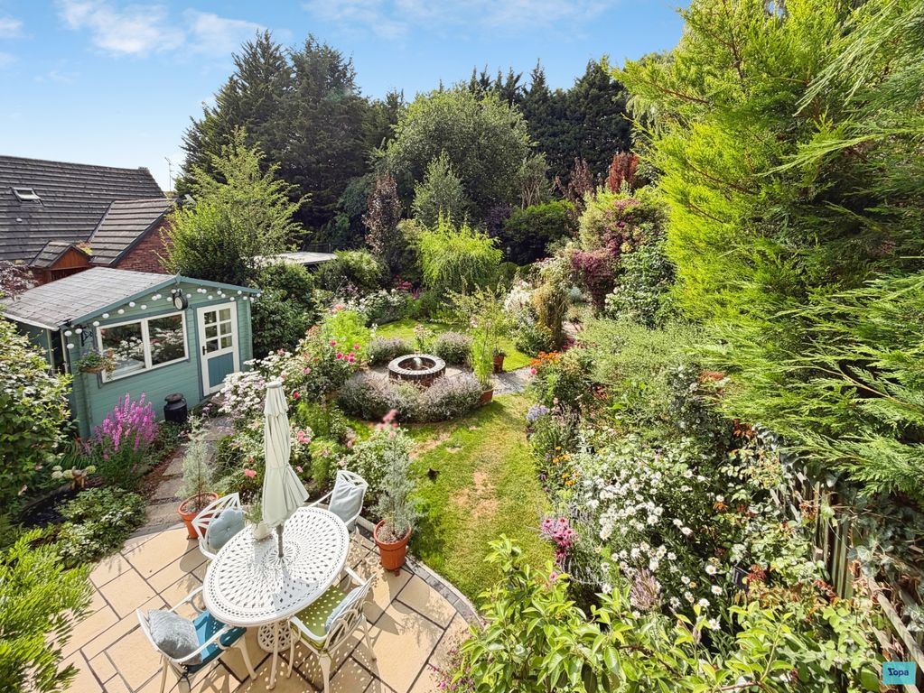 Property photo 2 of 31 28