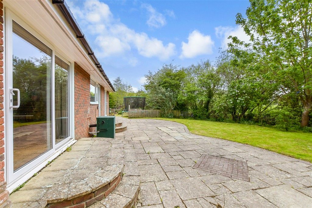 Property photo 2 of 14 Patio / Garden