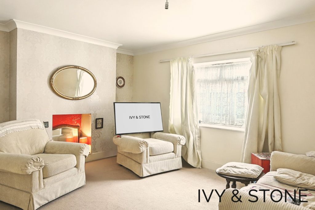 Property photo 2 of 16 4438223