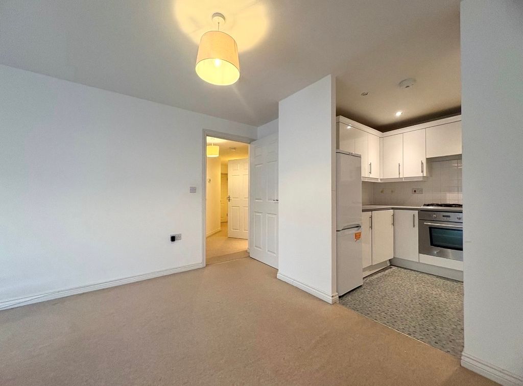 Property photo 3 of 9