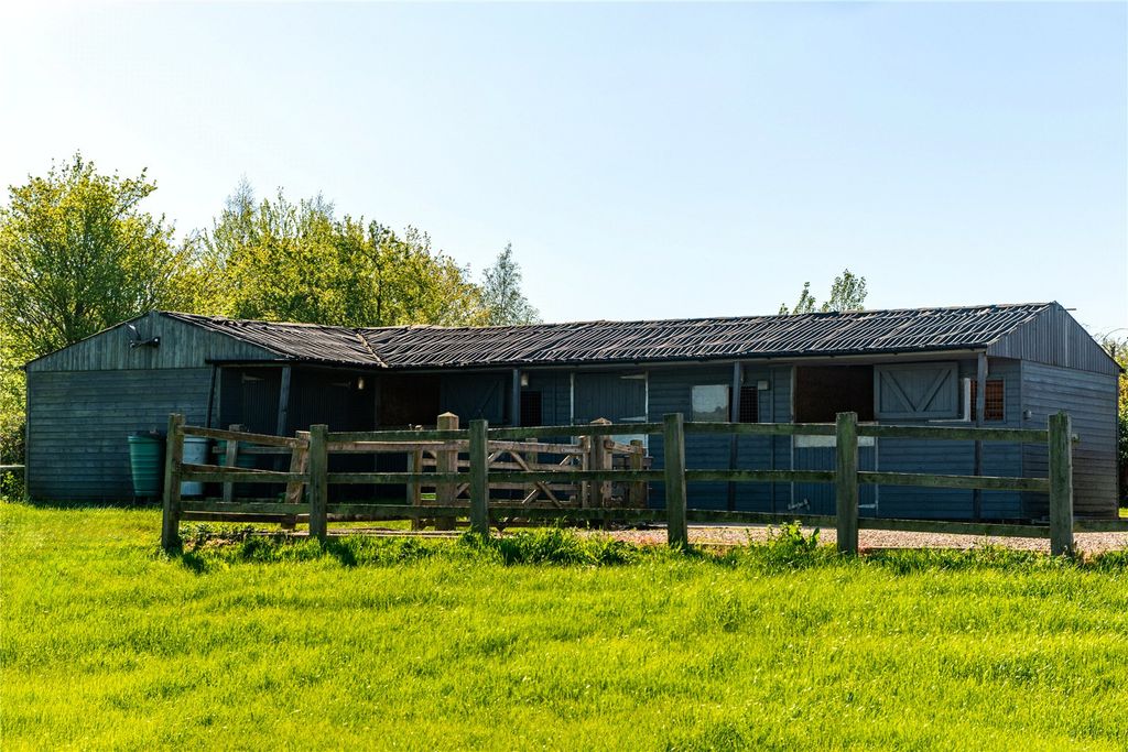 Property photo 3 of 20 Stables