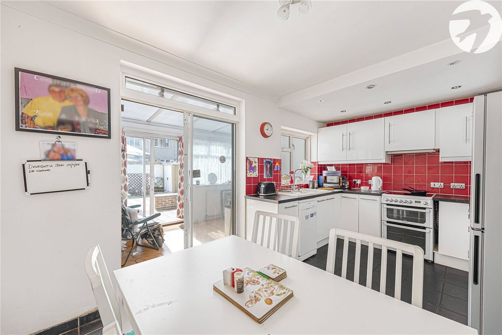 Property photo 3 of 22 Kitchen Diner