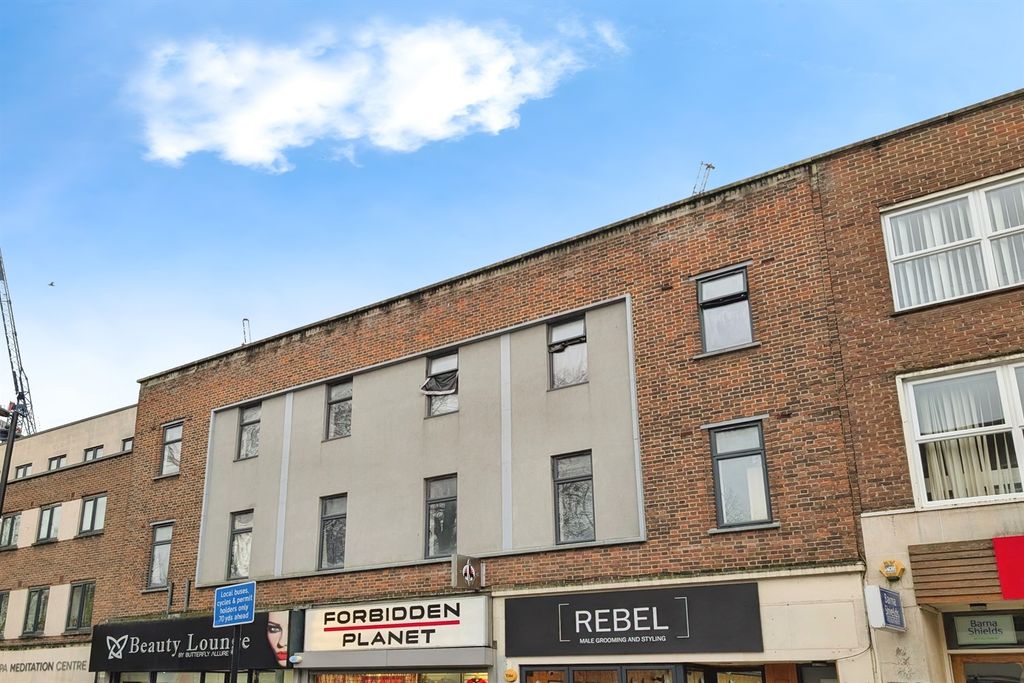 Property photo 1 of 7 (Main)