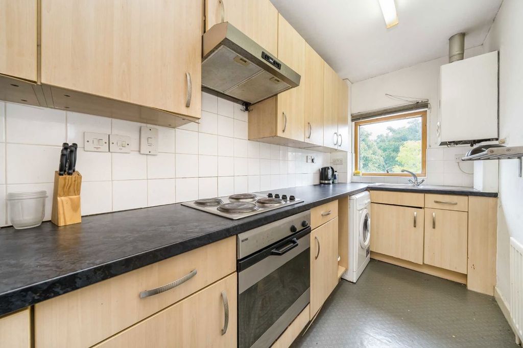 Property photo 3 of 5