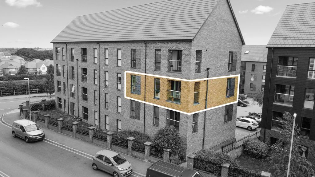 Property photo 3 of 20 5169442