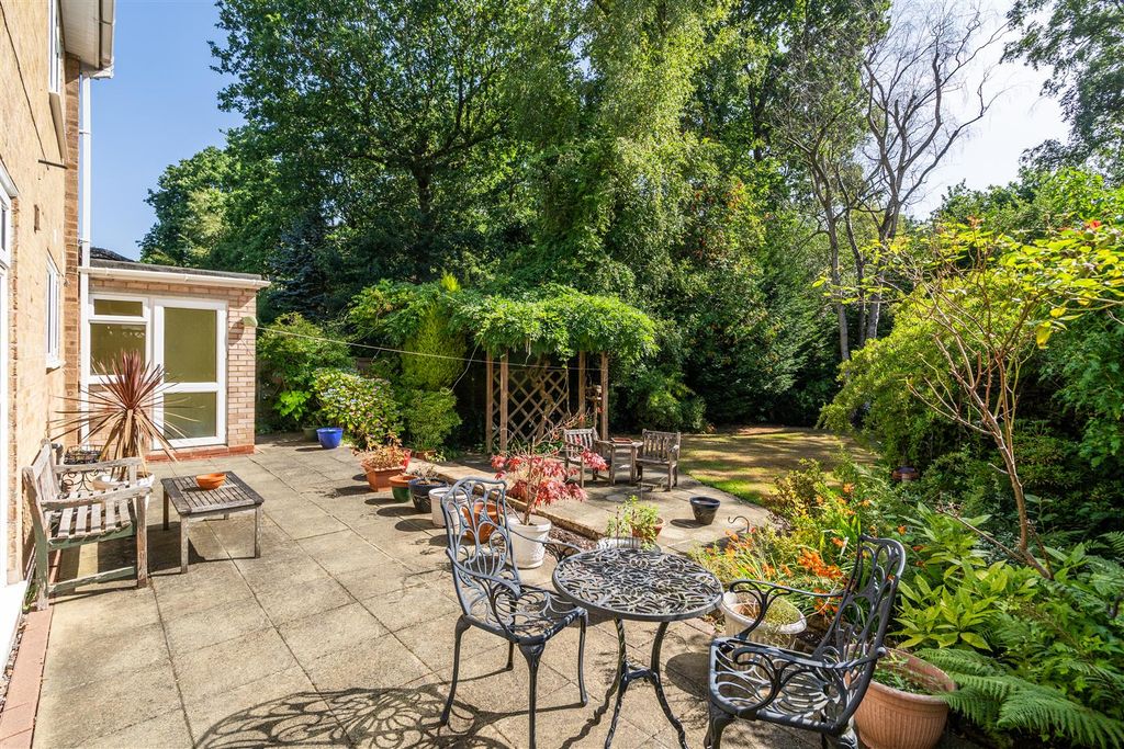 Property photo 2 of 11 76 Woodlea Drive_19.Jpg