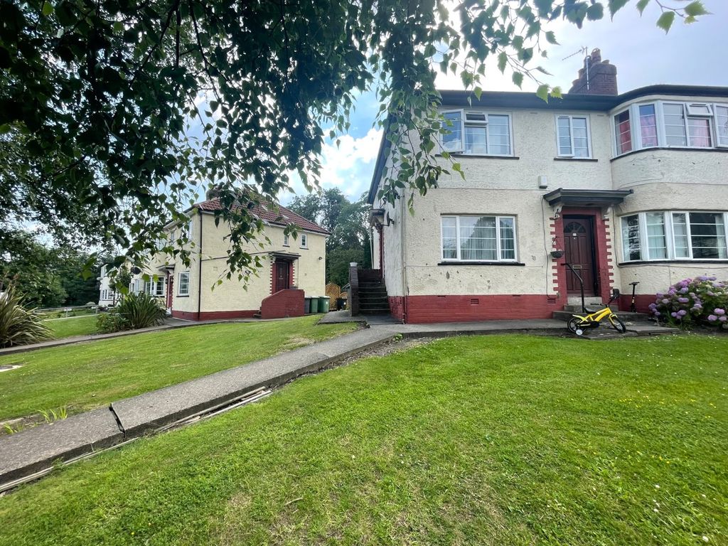 Property photo 2 of 11 Picture No. 32